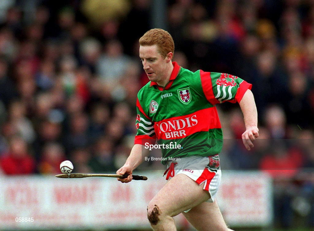 25 March 2001; Simon Whelahan of Birr during the Offaly County Senior Hurling Championship Final match between Birr and Seir Kieran at St Brendan's Park in Birr, Offaly. Photo by Brendan Moran/Sportsfile