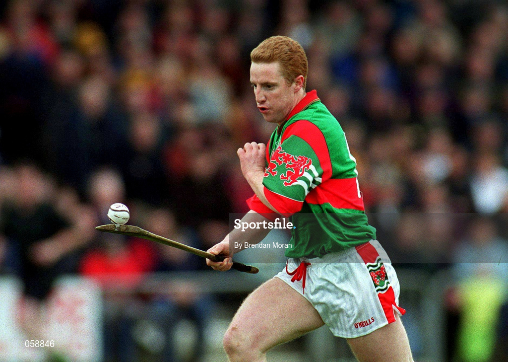 25 March 2001; Simon Whelahan of Birr during the Offaly County Senior Hurling Championship Final match between Birr and Seir Kieran at St Brendan's Park in Birr, Offaly. Photo by Brendan Moran/Sportsfile