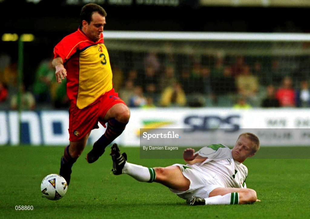 28 March 2001; Damien Duff of Republic of Ireland in action against Jesus Lucendo of Andorra during the 2002 FIFA World Cup Qualifier match between Andorra and Republic of Ireland at the Mini Estadi in Barcelona, Spain. Photo by Damien Eagers/Sportsfile