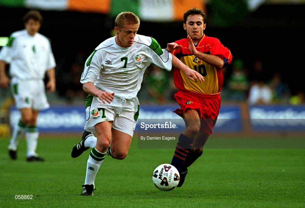 28 March 2001; Damien Duff of Republic of Ireland in action against Juli Sanchez of Andorra during the 2002 FIFA World Cup Qualifier match between Andorra and Republic of Ireland at the Mini Estadi in Barcelona, Spain. Photo by Damien Eagers/Sportsfile