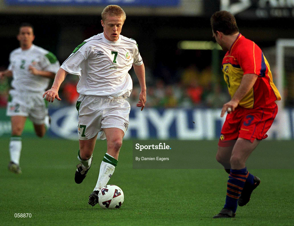 28 March 2001; Damien Duff of Republic of Ireland in action against Jesus Lucendo of Andorra during the 2002 FIFA World Cup Qualifier match between Andorra and Republic of Ireland at the Mini Estadi in Barcelona, Spain. Photo by Damien Eagers/Sportsfile