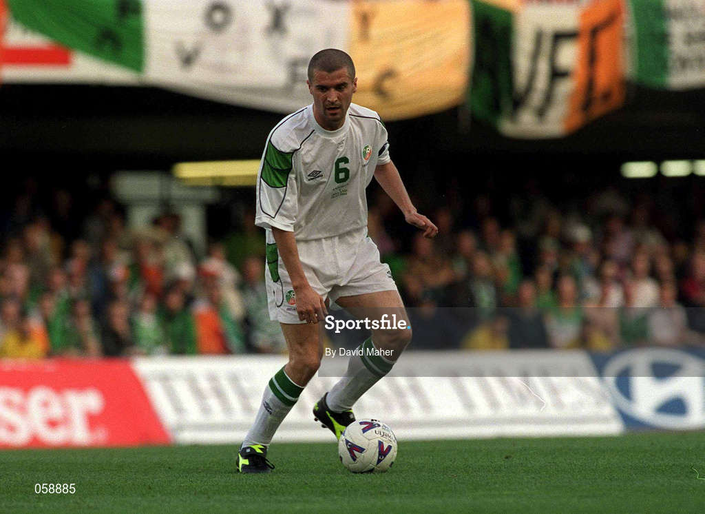 28 March 2001; Roy Keane of Republic of Ireland during the 2002 FIFA World Cup Qualifier match between Andorra and Republic of Ireland at the Mini Estadi in Barcelona, Spain. Photo by David Maher/Sportsfile