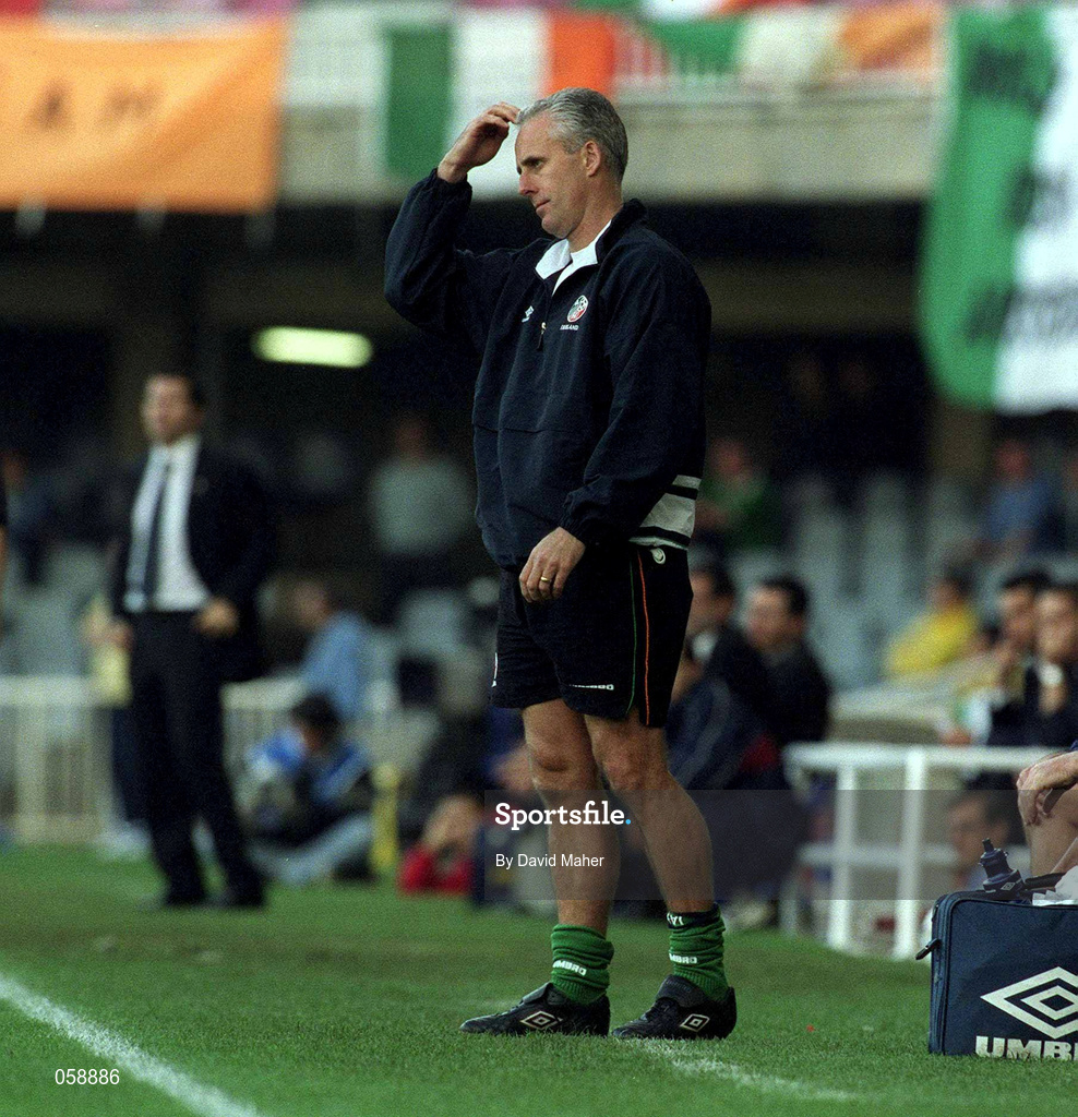 28 March 2001; Republic of Ireland manager Mick McCarthy during the 2002 FIFA World Cup Qualifier match between Andorra and Republic of Ireland at the Mini Estadi in Barcelona, Spain. Photo by David Maher/Sportsfile