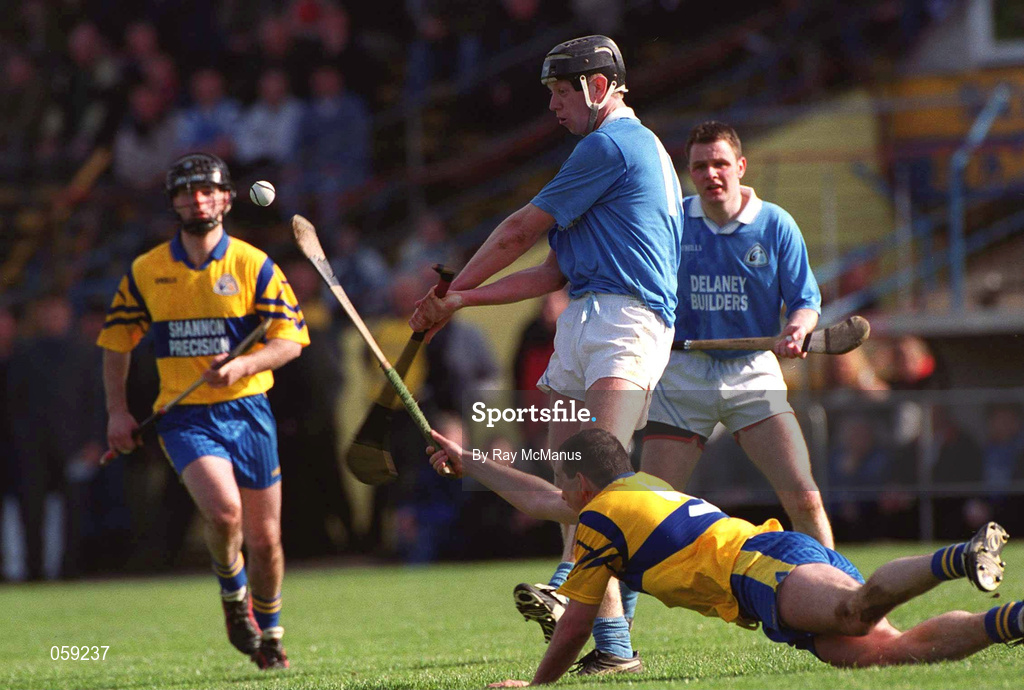 31 March 2001; Michael Hoyne of Graigue Ballycallan in action against Alan Mulready of Sixmilebridge during the AIB All-Ireland Senior Club Hurling Championship Semi-Final Replay match between Graigue Ballycallan and Sixmilebridge at Semple Stadium in Thurles, Tipperary. Photo by Ray McManus/Sportsfile
