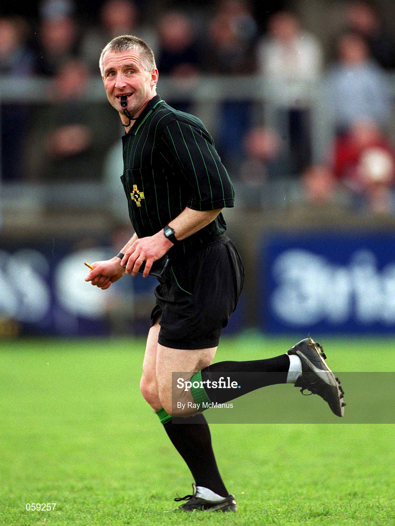 31 March 2001; Referee Gerry Devlin during the AIB All-Ireland Senior Club Hurling Championship Semi-Final Replay match between Graigue Ballycallan and Sixmilebridge at Semple Stadium in Thurles, Tipperary. Photo by Ray McManus/Sportsfile