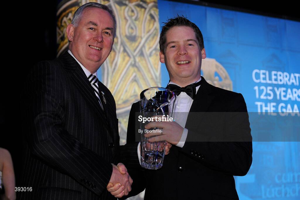 19 December 2009; Jim Reilly, Erne Eagles Rounders Club, Cavan, is presented with his Rounders All-Star Award by Uachtarán CLG Criostóir Ó Cuana. Christy Ring/Nicky Rackard/Lory Meagher Champion 15 & Rounder All-Star Awards 2009, Croke Park, Dublin. Photo by Sportsfile