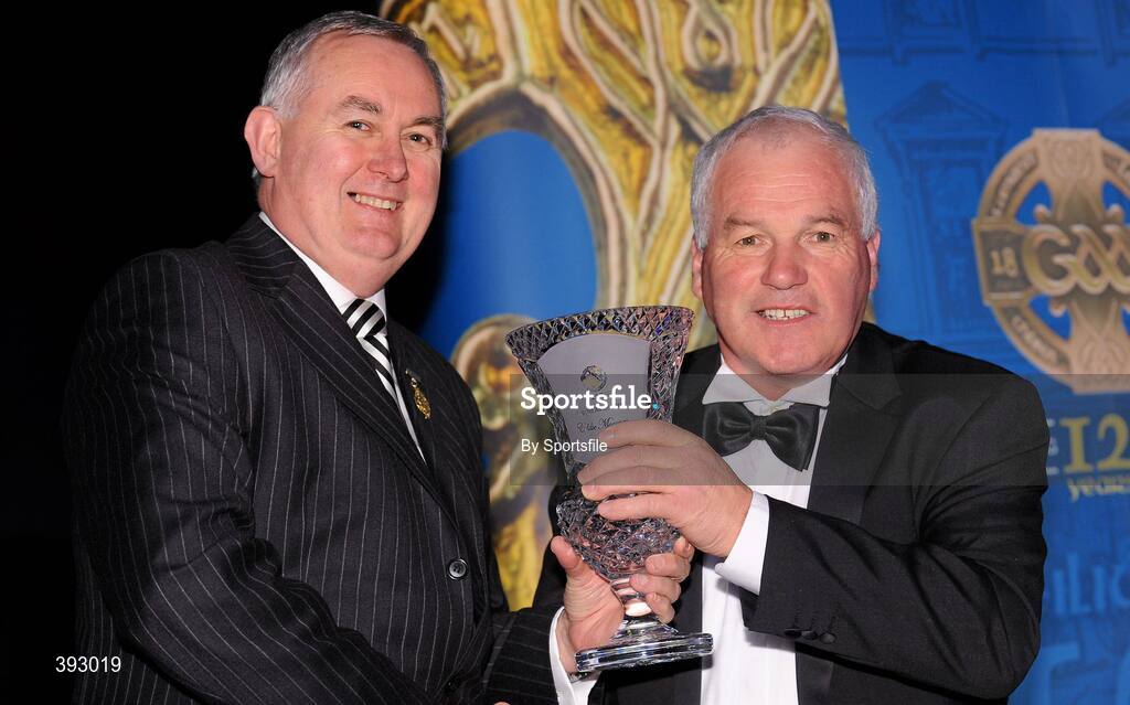 19 December 2009; Eddie Moroney, Tipperary, is presented with the Legend Award 2009 by Uachtarán CLG Criostóir Ó Cuana. Christy Ring/Nicky Rackard/Lory Meagher Champion 15 & Rounder All-Star Awards 2009, Croke Park, Dublin. Photo by Sportsfile
