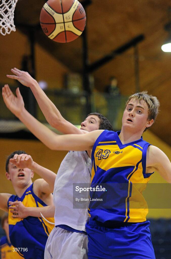 27 January 2010; Aaron Lynch, Patrician High School, Monaghan, in action against Colm O'Sullivan, Pobailscoil Inbhear Sceine, Kerry. All-Ireland School Cup Finals 2010 - U16 Boys B Final, Patrician High School, Monaghan v Pobailscoil Inbhear Sceine, Kerry, National Basketball Arena, Tallaght, Dublin. Picture credit: Brian Lawless / SPORTSFILE