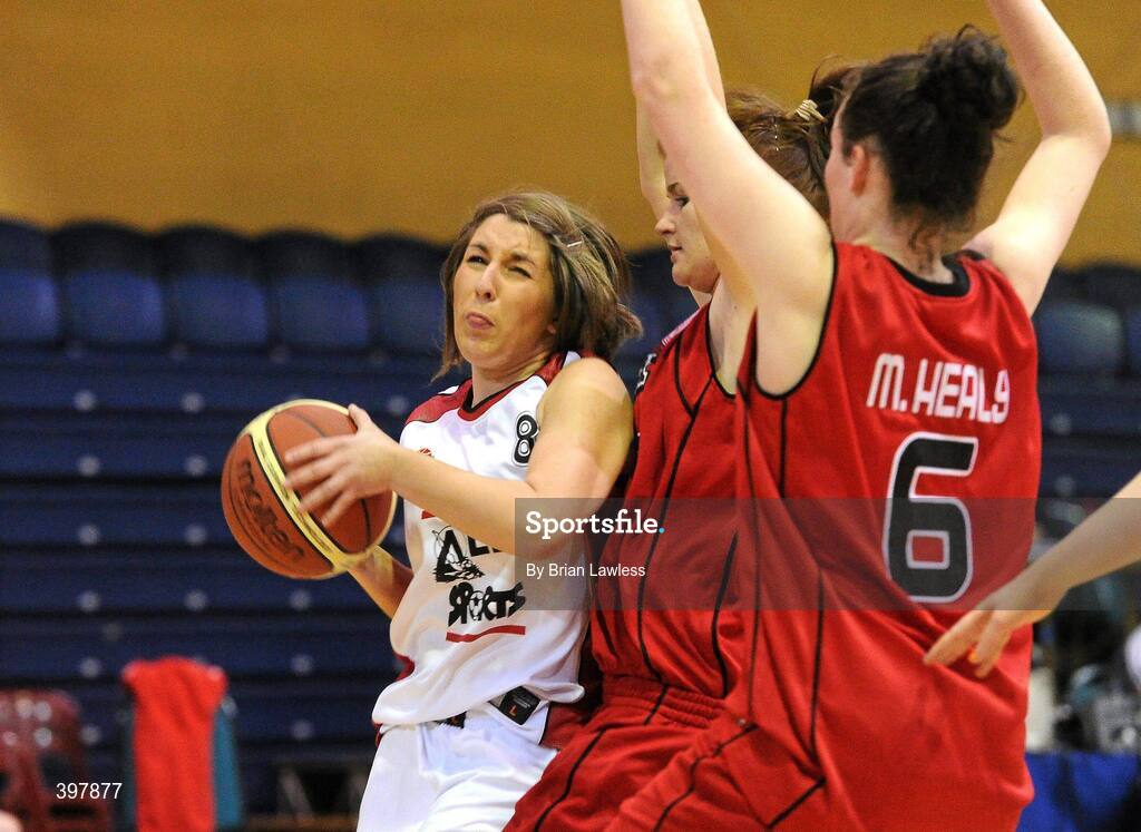 27 January 2010; Haley O'Neill, Abbey Vocational School, Donegal, in action against Jane Egan and Megan Healy, right, Alexandra College, Dublin. All-Ireland School Cup Finals 2010 - U19 Girls C Final, Alexandra College, Dublin v Abbey Vocational School, Donegal, National Basketball Arena, Tallaght, Dublin. Picture credit: Brian Lawless / SPORTSFILE