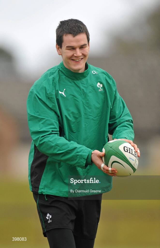 28 January 2010; Ireland's Jonathan Sexton in action during squad training ahead of their opening RBS Six Nations Rugby Championship game against Italy on February 6th. University of Limerick, Limerick. Picture credit: Diarmuid Greene / SPORTSFILE