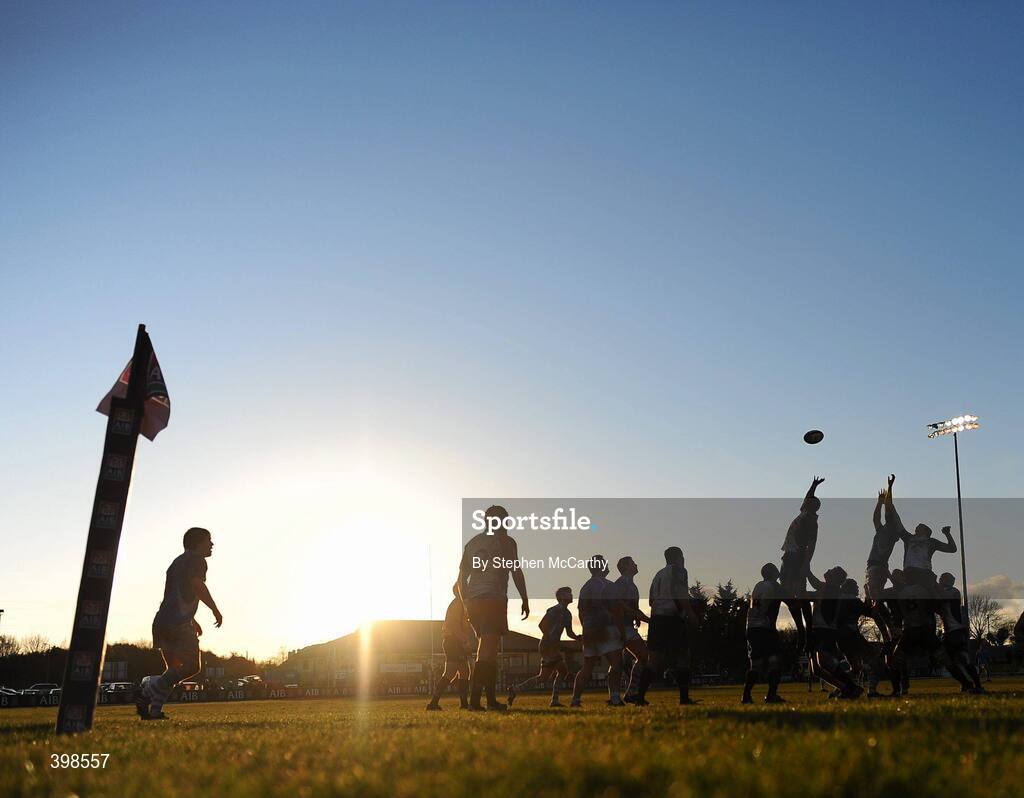 30 January 2010; A general view of a line-out during the game. AIB Cup Final, Cork Constitution v Garryowen, Dubarry Park, Athlone, Co. Westmeath. Picture credit: Stephen McCarthy / SPORTSFILE