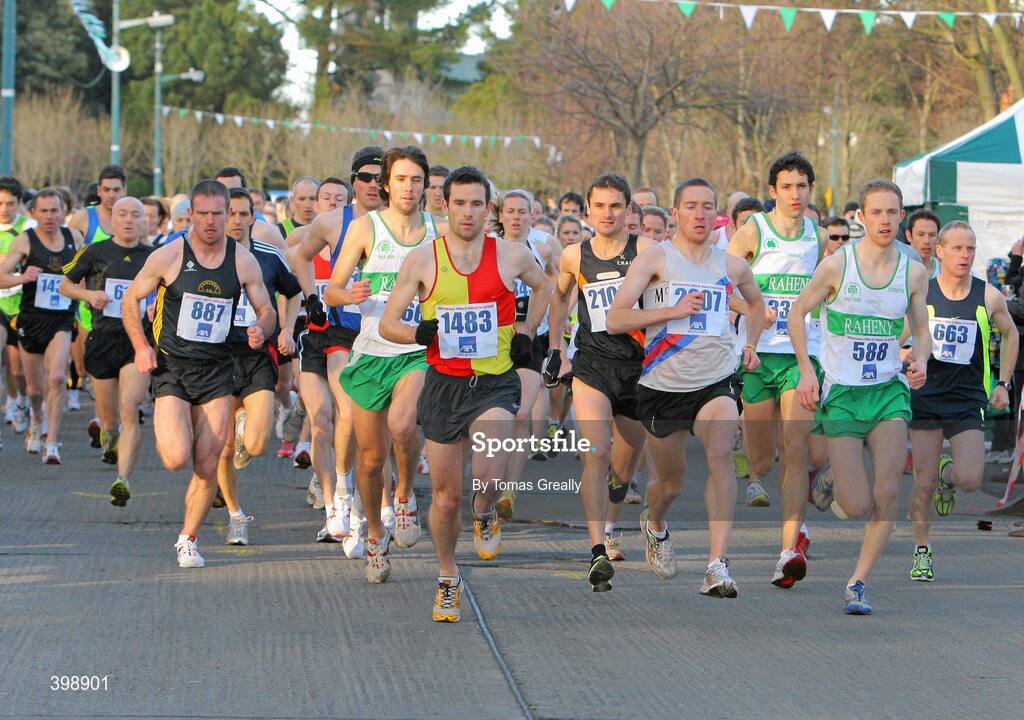 31 January 2010; Eventual winner Sean Connolly,1483, Tallaght A.C., leads the field out at the start of the race.The Axa Raheny 5 Road Race, Raheny, Dublin. Picture credit: Tomas Greally / SPORTSFILE