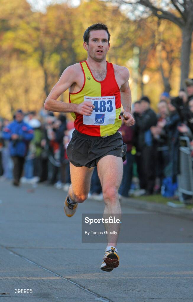 31 January 2010; Sean Connolly, Tallaght A.C., on his way to winning the Axa Raheny 5 Road Race. Raheny, Dublin. Picture credit: Tomas Greally / SPORTSFILE