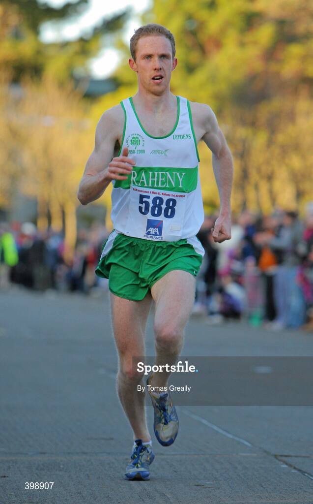 31 January 2010; Mark Kirwan, Raheny Shamrocks A.C., on his way to finish in third place. The Axa Raheny 5 Road Race, Raheny, Dublin. Picture credit: Tomas Greally / SPORTSFILE