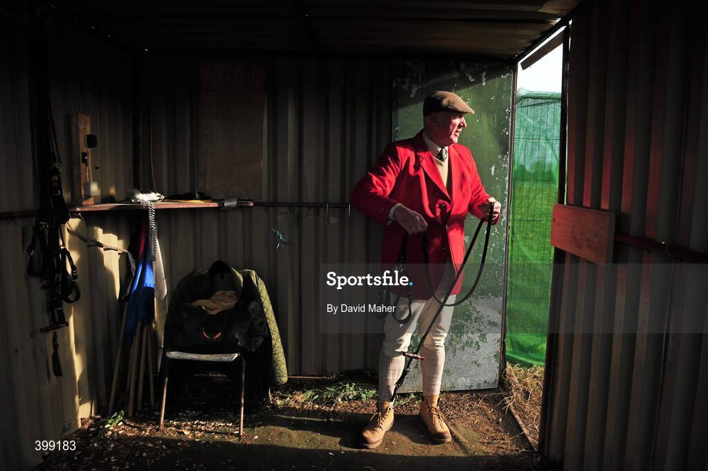 1 February 2010; Slipper Tom Murphy, awaits the first greyhounds for the start of the first round of the Hotel Minella Oaks. 85th National Coursing Meeting - Monday, Powerstown Park, Clonmel, Co. Tipperary. Picture credit: David Maher / SPORTSFILE