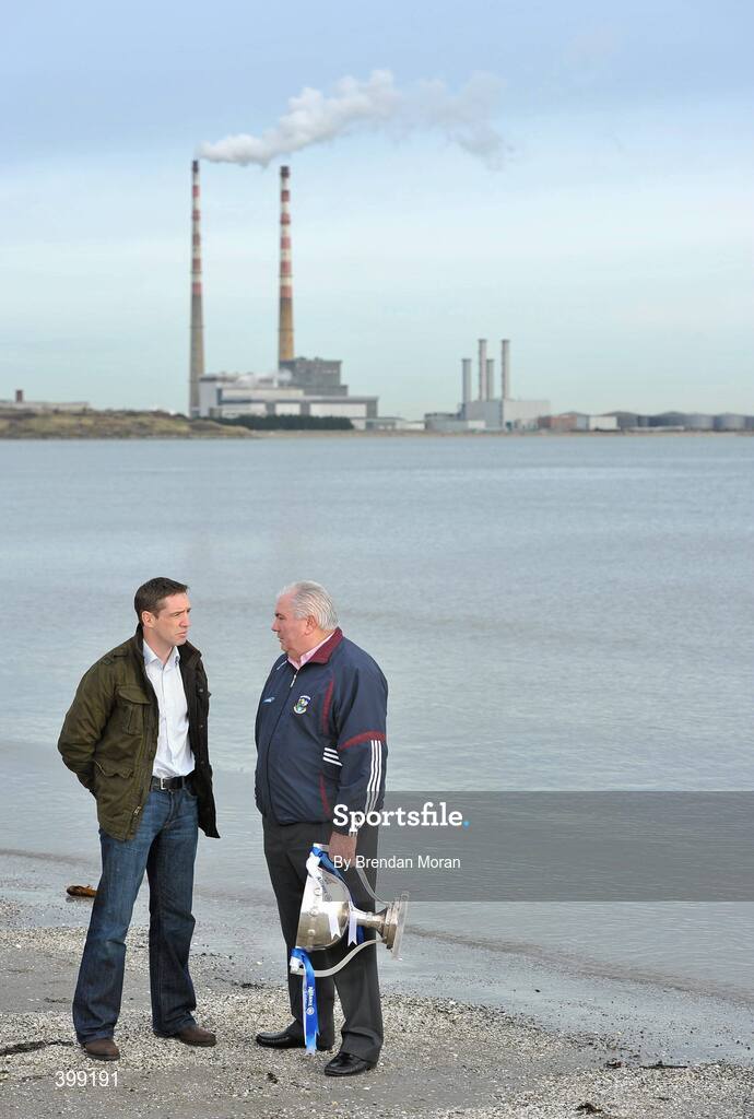 1 February 2010; At the launch of the Allianz GAA National Football Leagues 2010 are, Kildare manager Kieran McGeeney, left, with Galway manager Joe Kernan. Sandymount Strand, Dublin. Picture credit: Brendan Moran / SPORTSFILE