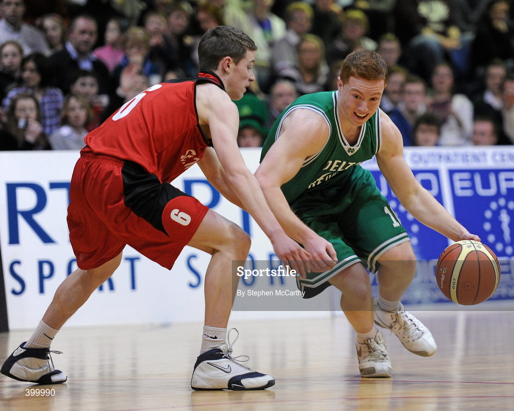 29 January 2010; Adam McDonald, Eanna, in action against Seamus Brosnan, St. Mary’s Castleisland. Basketball Ireland Men’s Under 18 National Cup Final, Eanna, Dublin V St. Mary’s Castleisland, Kerry, Tallaght, Dublin. Picture credit: Stephen McCarthy / SPORTSFILE
