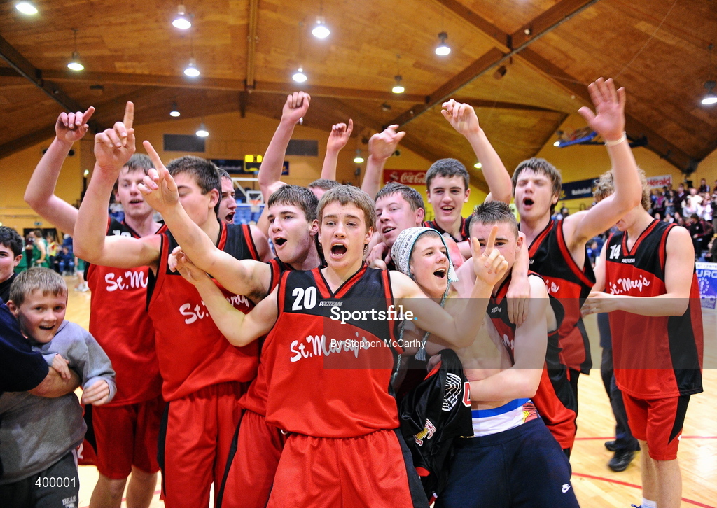 29 January 2010; Donagh O'Connell, St. Mary’s Castleisland, 20, and team-mates celebtate their victory. Basketball Ireland Men’s Under 18 National Cup Final, Eanna, Dublin V St. Mary’s Castleisland, Kerry, Tallaght, Dublin. Picture credit: Stephen McCarthy / SPORTSFILE