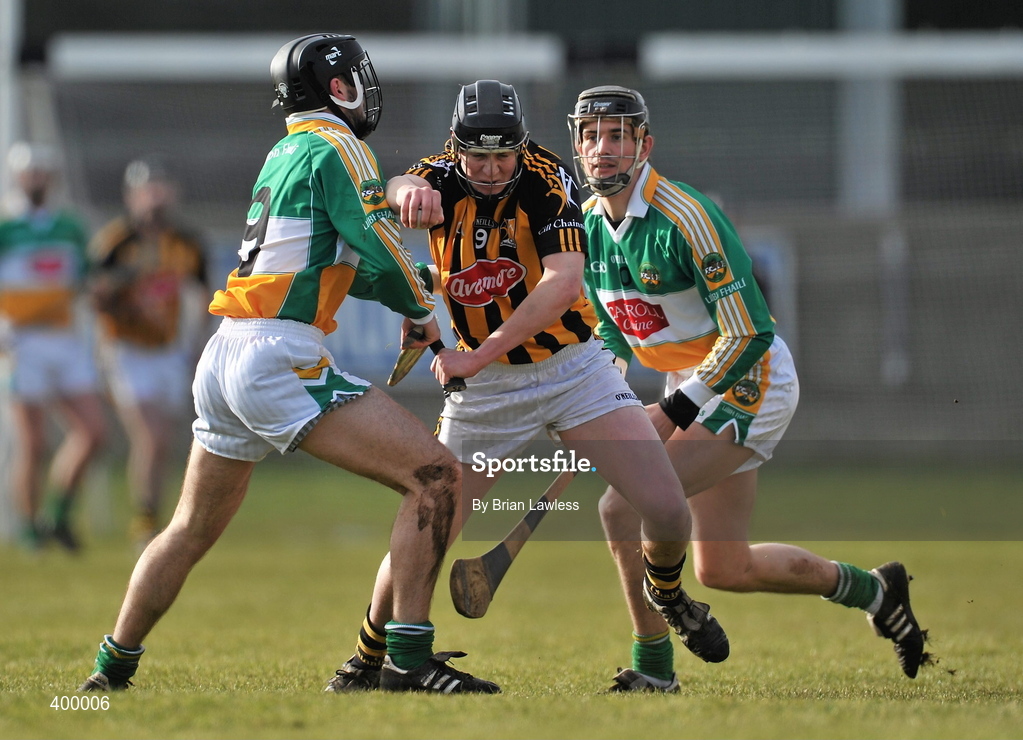 31 January 2010; Lester Ryan, Kilkenny, in action against James Keane, left, and Rory Hanniffy, Offaly. Walsh Cup Quarter-Final, Offaly v Kilkenny, O'Connor Park, Tullamore, Co. Offaly. Picture credit: Brian Lawless / SPORTSFILE *** Local Caption ***