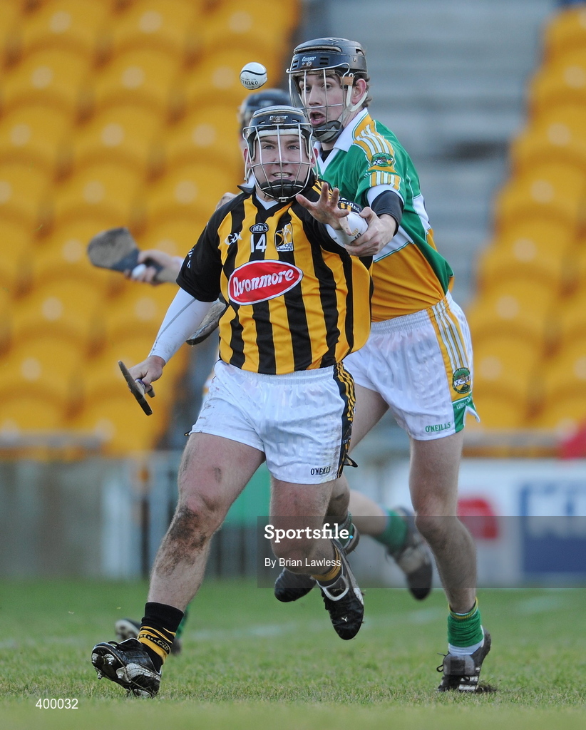 31 January 2010; Richie Hogan, Kilkenny, in action against Rory Hanniffy, Offaly. Walsh Cup Quarter-Final, Offaly v Kilkenny, O'Connor Park, Tullamore, Co. Offaly. Picture credit: Brian Lawless / SPORTSFILE *** Local Caption ***