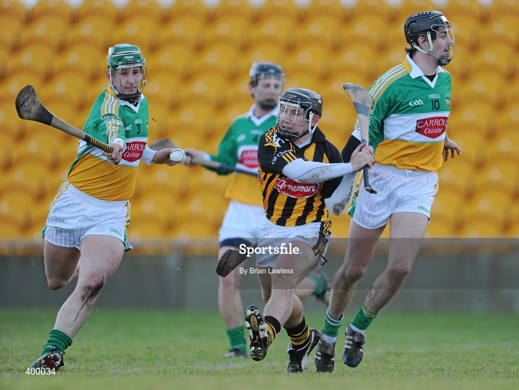 31 January 2010; Richie Hogan, Kilkenny, in action against Canice Hickey, left, and Rory Hanniffy, Offaly. Walsh Cup Quarter-Final, Offaly v Kilkenny, O'Connor Park, Tullamore, Co. Offaly. Picture credit: Brian Lawless / SPORTSFILE *** Local Caption ***
