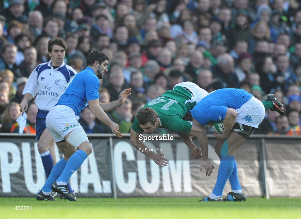 6 February 2010; Tommy Bowe, Ireland, in action against Tito Tebaldi, left, and Alessandro Zanni, Italy. RBS Six Nations Rugby Championship, Ireland v Italy, Croke Park, Dublin. Photo by Sportsfile