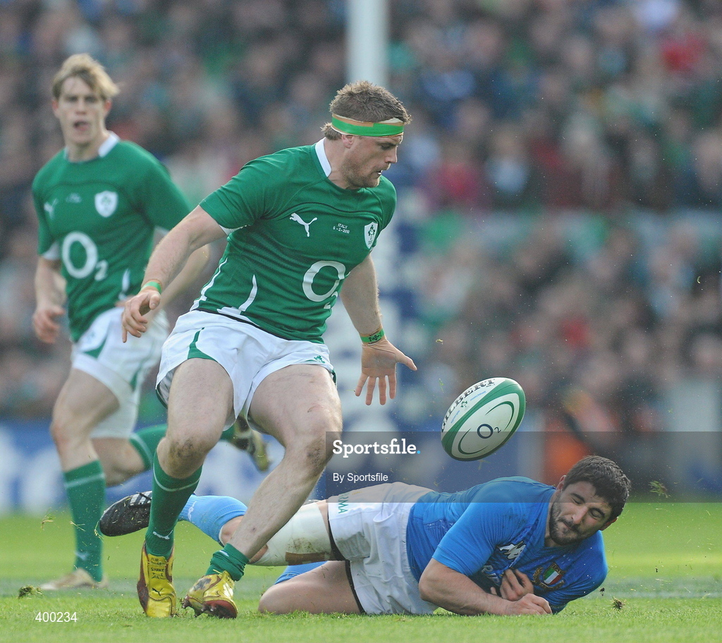 6 February 2010; Jamie Heaslip, Ireland, is tackled by Tito Tebaldi, Italy. RBS Six Nations Rugby Championship, Ireland v Italy, Croke Park, Dublin. Photo by Sportsfile