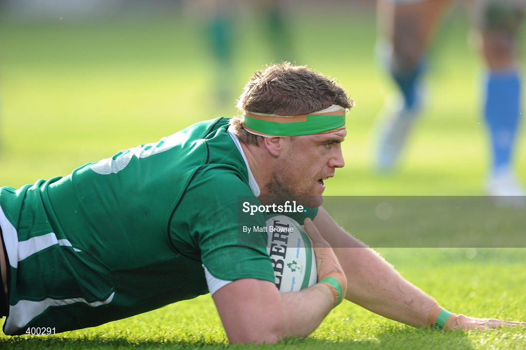 6 February 2010; Jamie Heaslip, Ireland, scores his side's first try. RBS Six Nations Rugby Championship, Ireland v Italy, Croke Park, Dublin. Picture credit: Matt Browne / SPORTSFILE