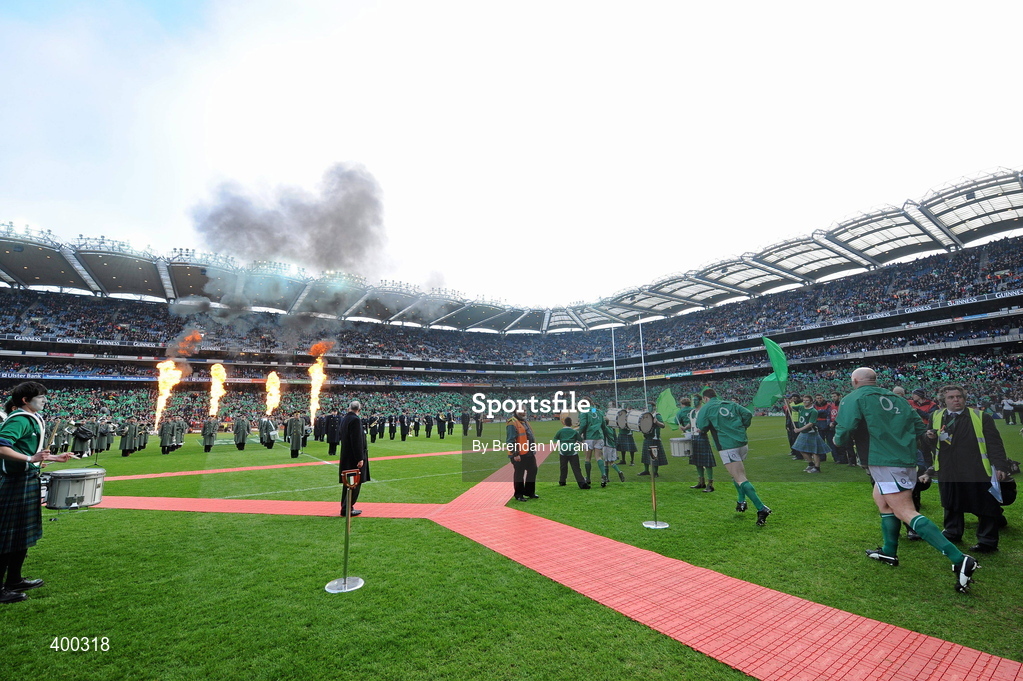 6 February 2010; The Ireland team run out onto the pitch before the game. RBS Six Nations Rugby Championship, Ireland v Italy, Croke Park, Dublin. Picture credit: Brendan Moran / SPORTSFILE