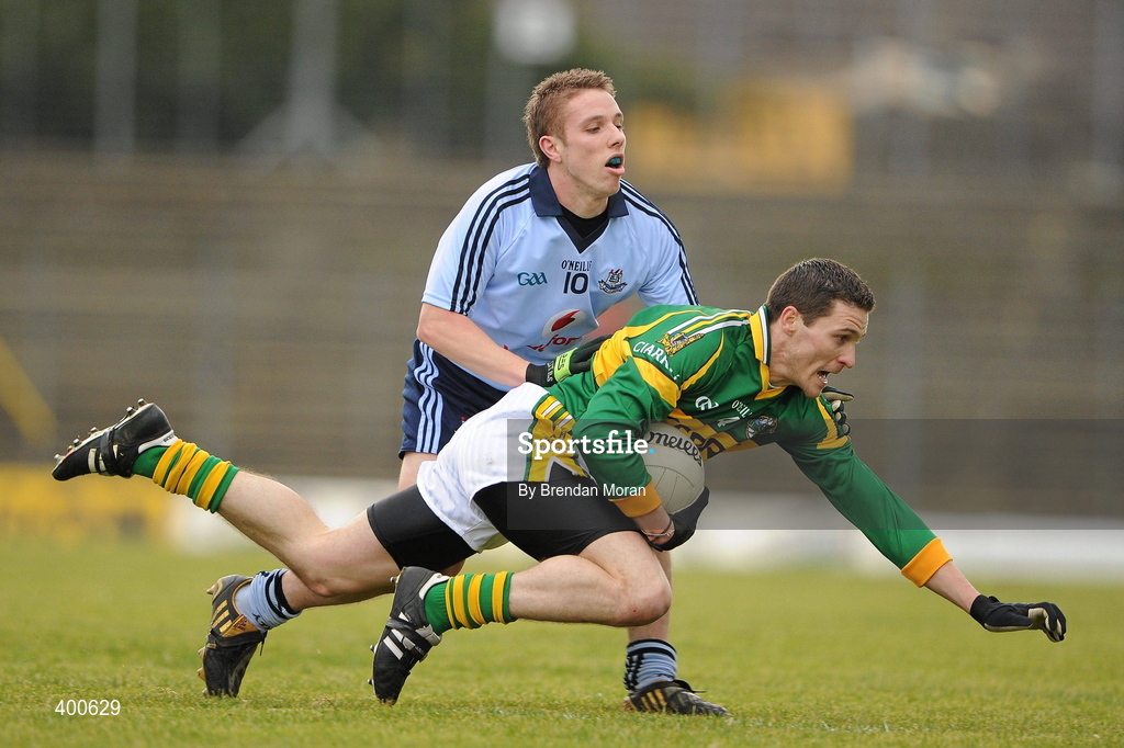 7 February 2010; Adrian O'Connell, Kerry, in action against Alan Hubbard, Dublin. Allianz GAA Football National League, Division 1, Round 1, Kerry v Dublin. Fitzgerald Stadium, Killarney. Picture credit: Brendan Moran / SPORTSFILE