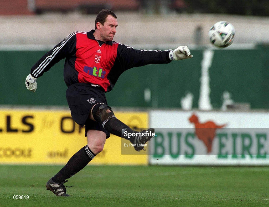 25 March 2001; Bray Wanderers goalkeeper John Walsh during the Eircom League Premier Division match between Bray Wanderers and Finn Harps at the Carlisle Grounds in Bray, Wicklow. Photo by Ray Lohan/Sportsfile