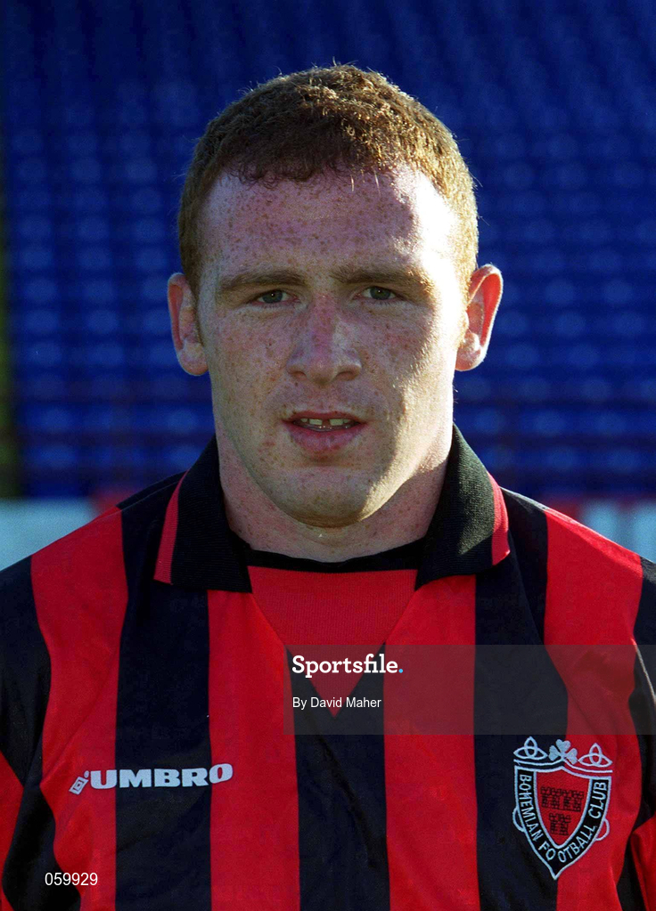 20 August 1999; Glen Crowe of Bohemians before the Eircom League Premier Division match between Bohemians and Shelbourne at Tolka Park in Dublin. Photo by David Maher/Sportsfile