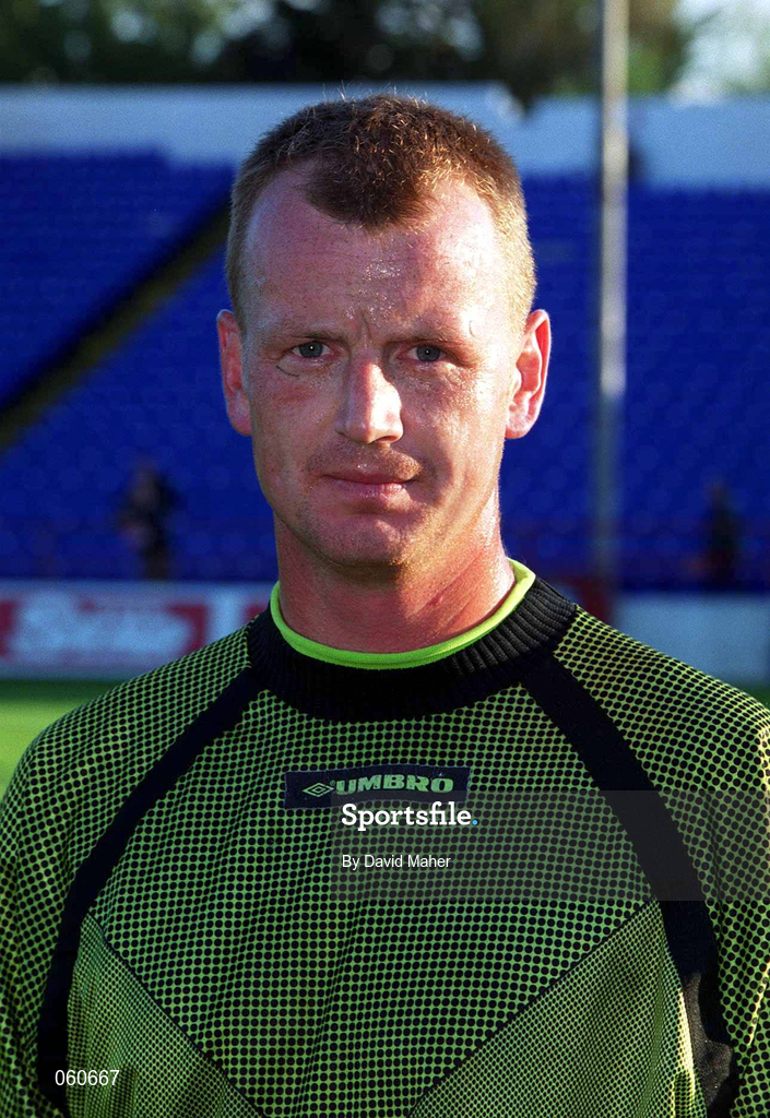 20 August 1999; Wayne Russell of Bohemians before the Eircom League Premier Division match between Bohemians and Shelbourne at Tolka Park in Dublin. Photo by David Maher/Sportsfile