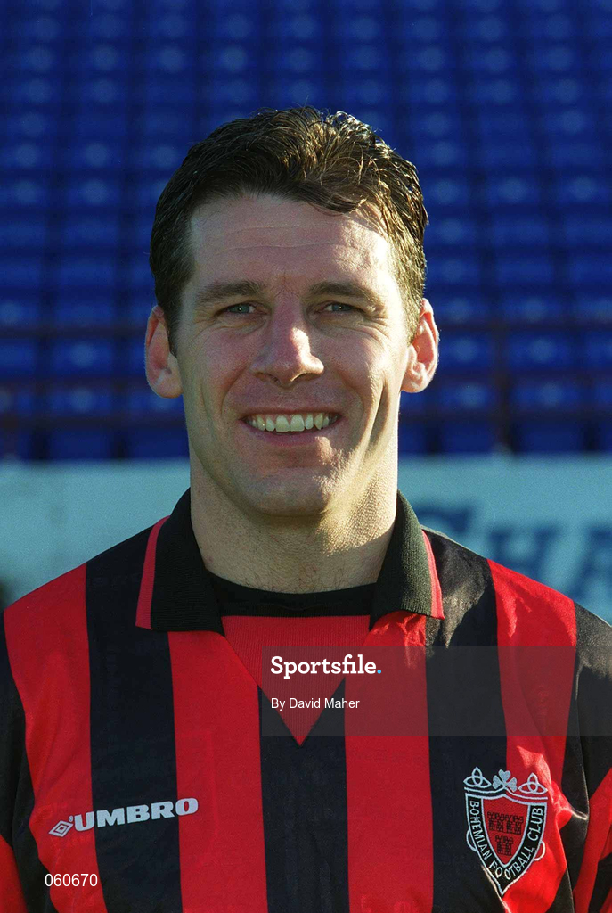 20 August 1999; Tony O'Connor of Bohemians before the Eircom League Premier Division match between Bohemians and Shelbourne at Tolka Park in Dublin. Photo by David Maher/Sportsfile