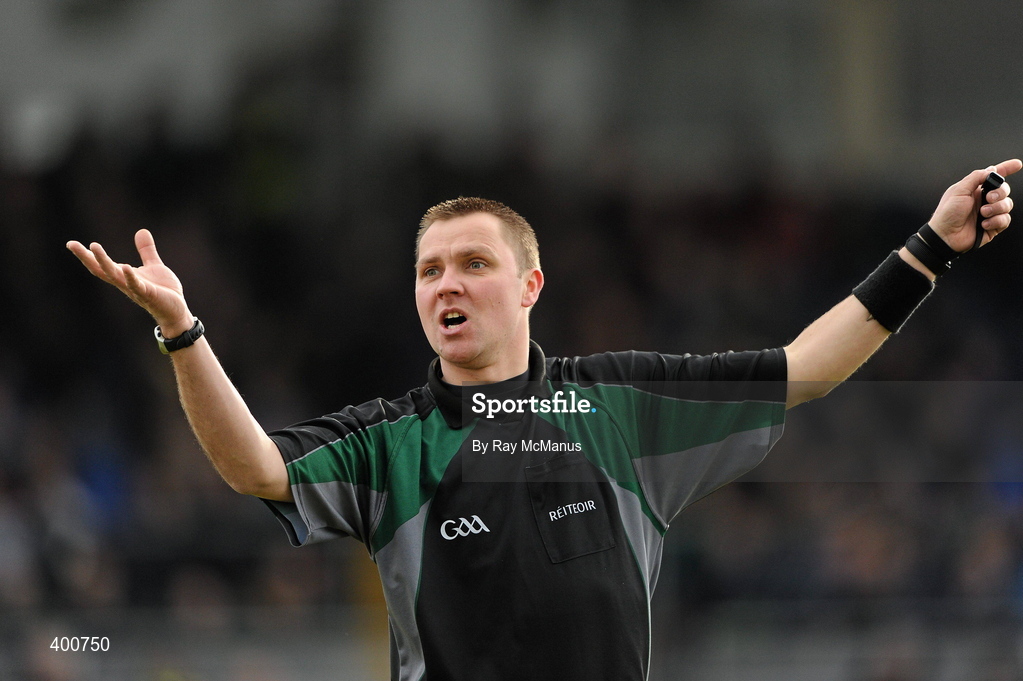 7 February 2010; Referee Rory Hickey, Clare, during the game. Allianz GAA Football National League, Division 1, Round 1, Kerry v Dublin. Fitzgerald Stadium, Killarney. Picture credit: Ray McManus / SPORTSFILE