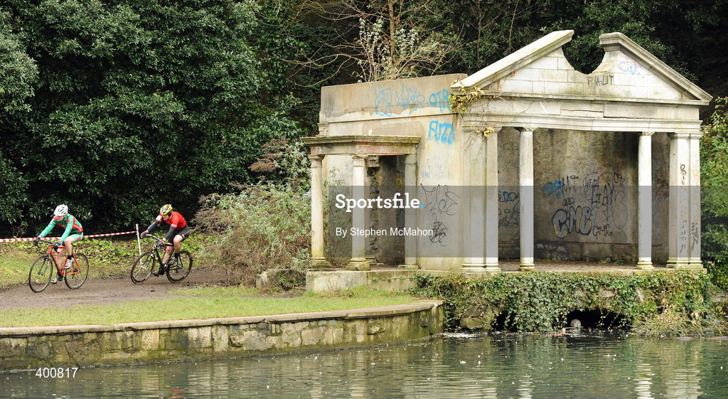 7 February 2010; A general view of the action at the National Cyclocross Championships. National Cyclocross Championships, St. Anne's Park, Raheny, Dublin. Picture credit: Stephen McMahon / SPORTSFILE