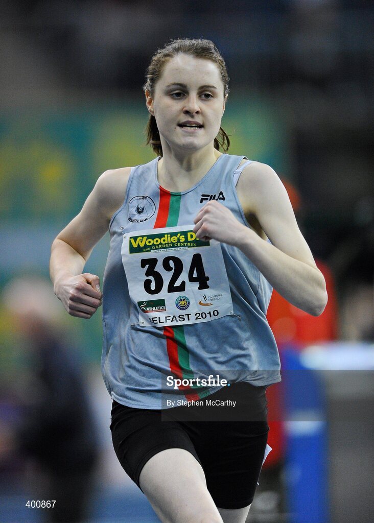 6 February 2010; Ciara Mageean, City of Lisburn, on her way to winning the Senior Women's 800m Final, in a time of 2.07.82, during the second day of the Woodie’s DIY Senior Indoor Championships. Odyssey Arena, Belfast, Co. Antrim. Picture credit: Stephen McCarthy / SPORTSFILE