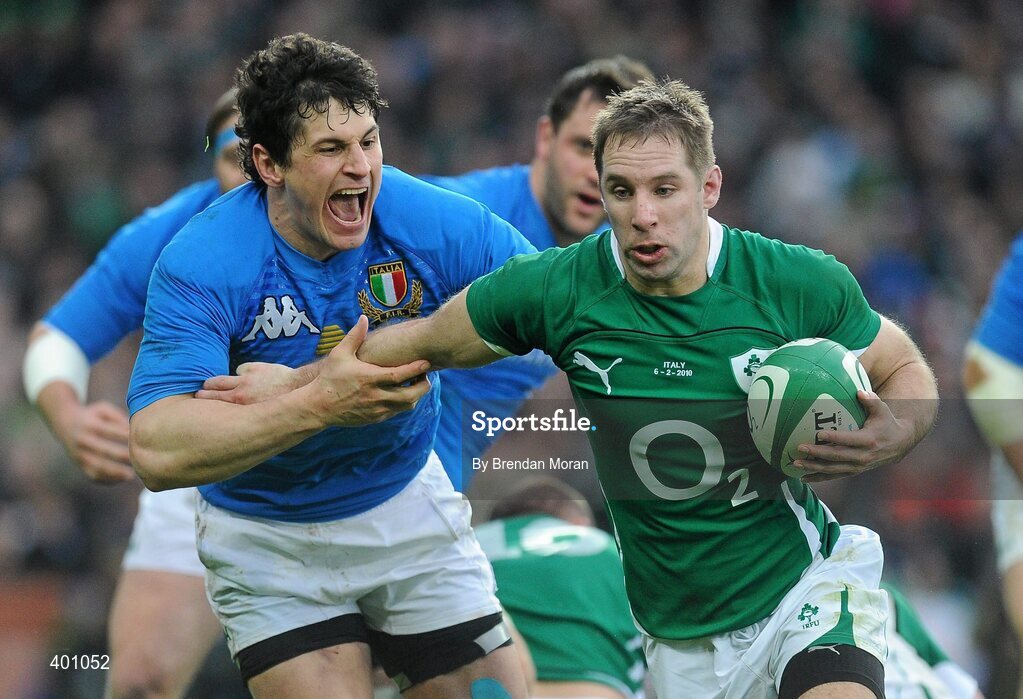6 February 2010; Tomas O'Leary, Ireland, is tackled by  Alessandro Zanni, Italy. RBS Six Nations Rugby Championship, Ireland v Italy, Croke Park, Dublin. Picture credit: Brendan Moran / SPORTSFILE