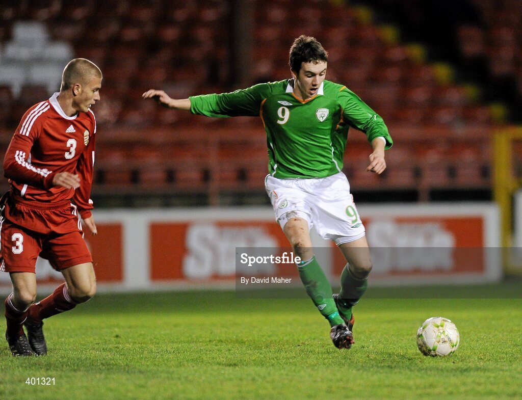 9 February 2010; David Murphy, Republic of Ireland, in action against Ferenc Toth, Hungary. Under 17 International Friendly, Republic of Ireland v Hungary, Tolka Park, Dublin. Picture credit: David Maher / SPORTSFILE