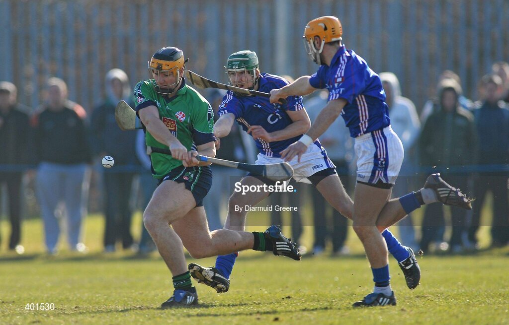 10 February 2010; Bernard Gaffney, Limerick IT, in action against Enda Barrett, left, and Timmy Hammersley, Waterford IT. Ulster Bank Fitzgibbon Cup Round 2, Limerick Institute of Technology v Waterford Institute of Technology, Limerick IT, Limerick. Picture credit: Diarmuid Greene / SPORTSFILE