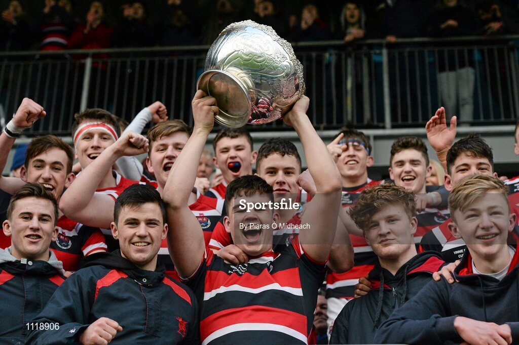 2 March 2016; Wesley College captain Adam Curry lifts the Vinnie Murray Cup after the game. Bank of Ireland Vinnie Murray Cup Final, Castleknock College v Wesley College, Donnybrook Stadium, Donnybrook, Dublin. Picture credit: Piaras Ó Mídheach / SPORTSFILE