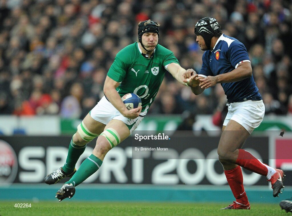 13 February 2010; Stephen Ferris, Ireland, is tackled by theirry Dusautoir, France. RBS Six Nations Rugby Championship, France v Ireland, Stade de France, Saint Denis, Paris, France. Picture credit: Brendan Moran / SPORTSFILE