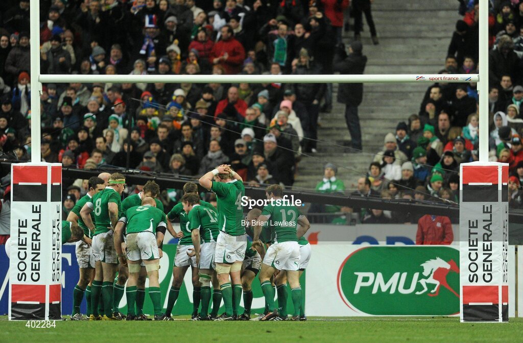 13 February 2010; Ireland players regroup after France score their first try. RBS Six Nations Rugby Championship, France v Ireland, Stade de France, Saint Denis, Paris, France. Picture credit: Brian Lawless / SPORTSFILE