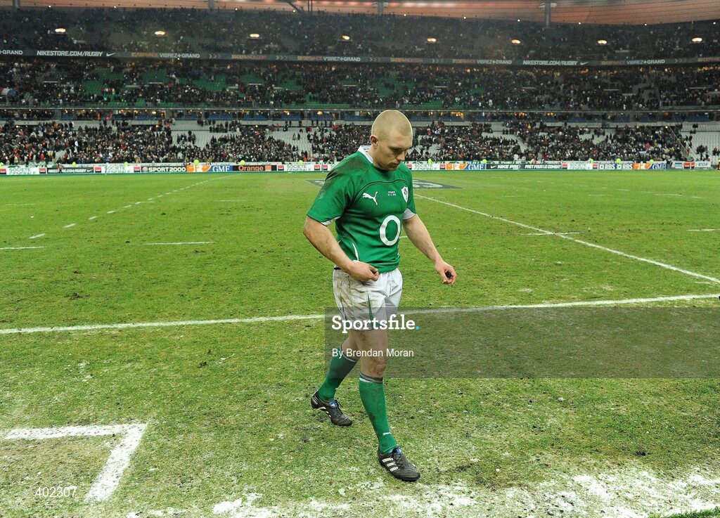 13 February 2010; A dejected Keith Earls, Ireland, leaves the pitch after the final whistle. RBS Six Nations Rugby Championship, France v Ireland, Stade de France, Saint Denis, Paris, France. Picture credit: Brendan Moran / SPORTSFILE