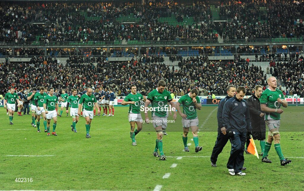 13 February 2010; A dejected Irish team leave the pitch after defeat to France. RBS Six Nations Rugby Championship, France v Ireland, Stade de France, Saint Denis, Paris, France. Picture credit: Brendan Moran / SPORTSFILE