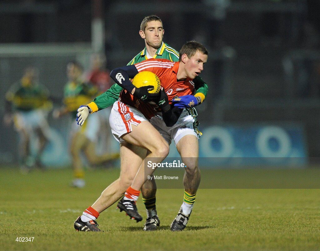 13 February 2010; Patrick Kelly, Cork, in action against Killian Young, Kerry. Allianz National Football League, Division 1, Round 2, Cork v Kerry, Pairc Ui Rinn, Cork. Picture credit: Matt Browne / SPORTSFILE
