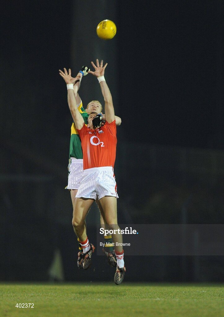 13 February 2010; Alan O'Connor, Cork, in action against Seamus Scanlon, Kerry. Allianz National Football League, Division 1, Round 2, Cork v Kerry, Pairc Ui Rinn, Cork. Picture credit: Matt Browne / SPORTSFILE