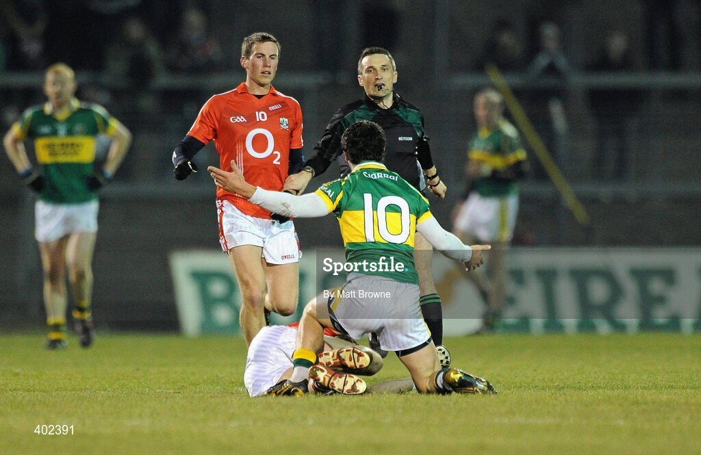 13 February 2010; Paul Galvin, Kerry, and Eoin Cadogan, Cork, before both were sent off by referee Maurice Deegan. Allianz National Football League, Division 1, Round 2, Cork v Kerry, Pairc Ui Rinn, Cork. Picture credit: Matt Browne / SPORTSFILE