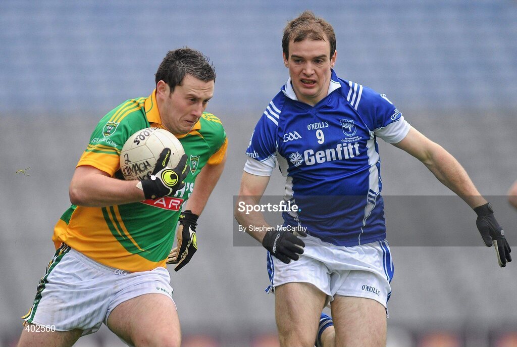 14 February 2010; Shane Hennessy, Castlegregory, in action against Paul Regan, Kiltimagh. AIB GAA Football All-Ireland Junior Club Championship Final, Castlegregory, Kerry, v Kiltimagh, Mayo, Croke Park, Dublin. Picture credit: Stephen McCarthy / SPORTSFILE