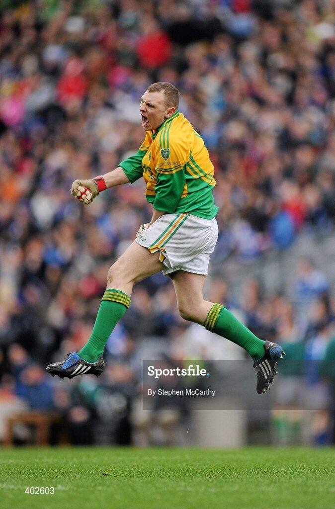 14 February 2010; Castlegregory goalkeeper Shane Kenny celebrates one of his side's scores in the second half. AIB GAA Football All-Ireland Junior Club Championship Final, Castlegregory, Kerry, v Kiltimagh, Mayo, Croke Park, Dublin. Picture credit: Stephen McCarthy / SPORTSFILE